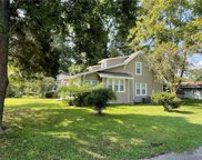 200 Locust Avenue, Hampton West image