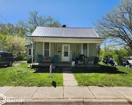 606 W Jackson  Street, Centerville