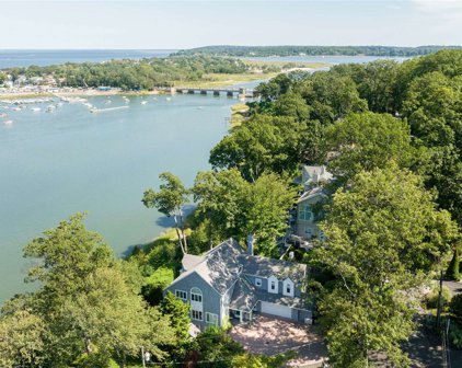 702 Sound View Road, Oyster Bay