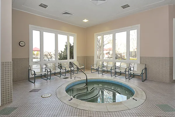 piney Orchard hot tub