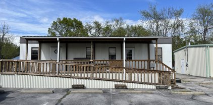 1028 E Commerce St, Lewisburg