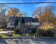 30 Dow Street, Central Islip image