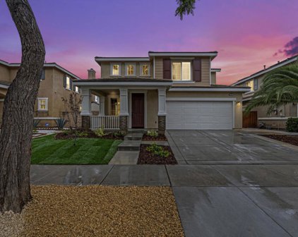 727 Entrada Drive, Oxnard