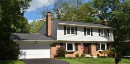 5013 Pylers Mill Ct, Fairfax