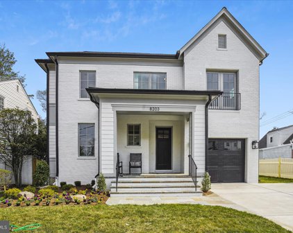 8203 Maple Ridge Rd, Bethesda