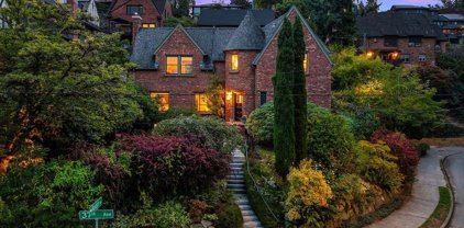 915 37th Avenue, Seattle