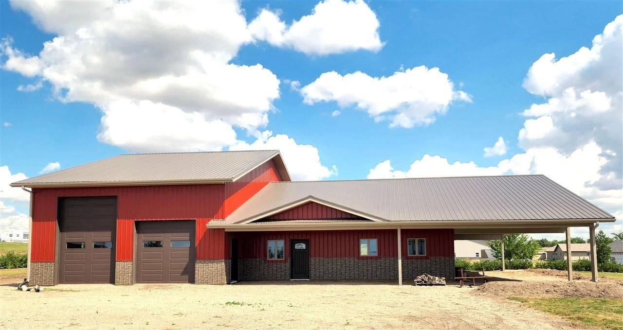 107 Starlight Drive, Parshall, 58770