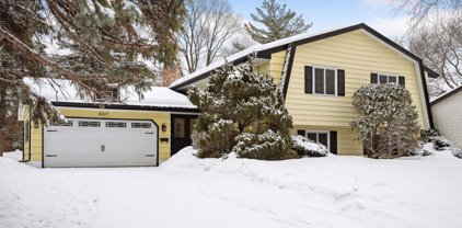 9317 Russell Avenue S, Bloomington