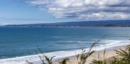 124 Seascape Resort DR, Aptos
