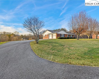 203 Mountain Valley Drive, West Jefferson