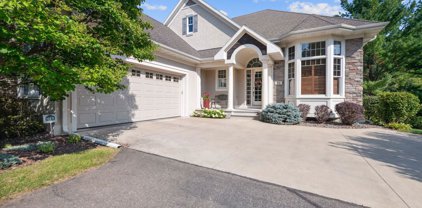 12 Pearson Place, North Oaks