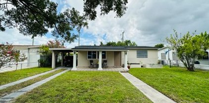 1115 W 33rd St, Hialeah