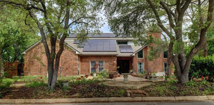 2106 Stonehaven  Drive, Colleyville