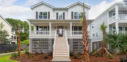 1526 N North Lakeshore Drive Drive Unit #402, Mount Pleasant