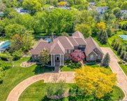 1138 Highland Pointe  Drive, Town and Country image