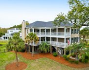 3057 Intracoastal View Drive, Mount Pleasant image