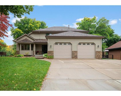 6821 Timber Crest Drive, Maple Grove