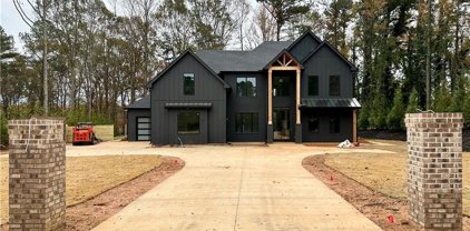 125 Maddox Road, Buford