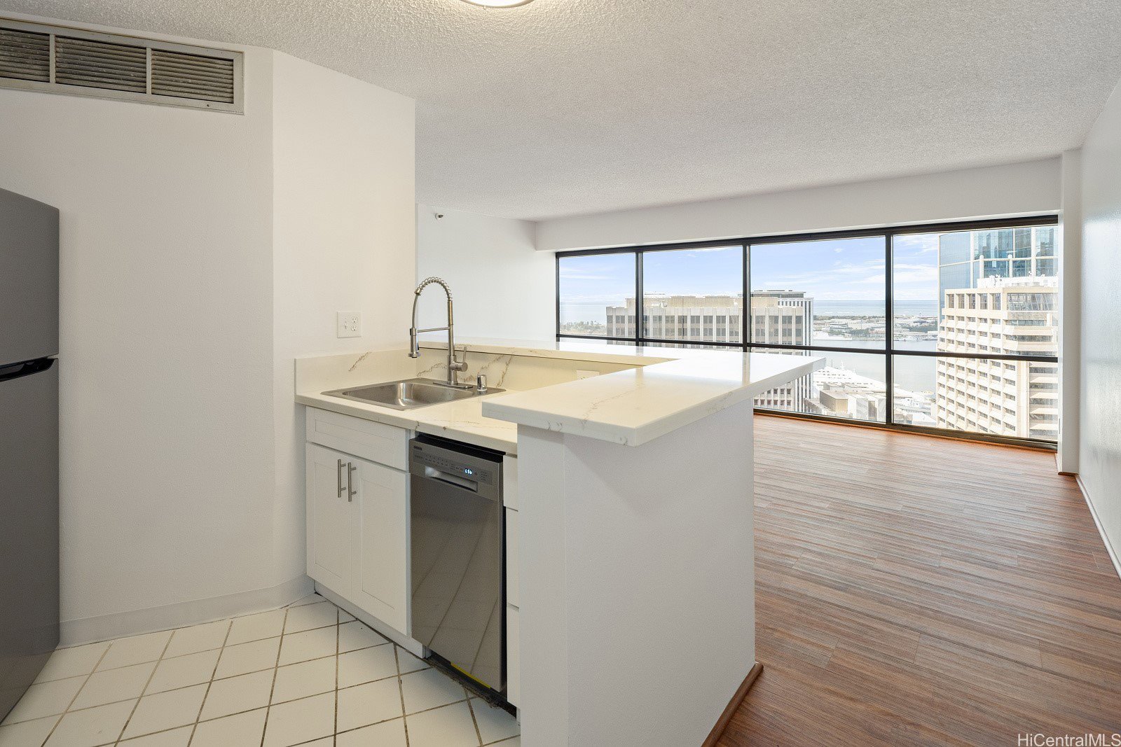 Executive Centre 1088 Bishop Street Unit 2906, Honolulu, 96813 Hawaii ...