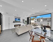 712 .5 Iris, Corona Del Mar image