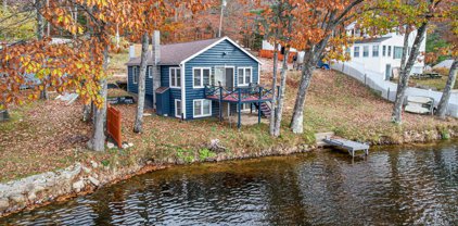276 Kings Highway, New Durham