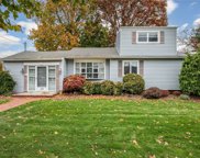 123 N Kings Avenue, Massapequa image