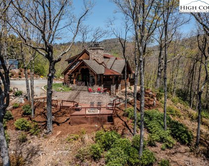 5945 Pitts Road, Blowing Rock