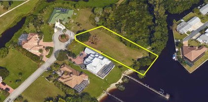 6450 River Club  Court, North Fort Myers