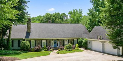 521 Spaulding Lake Drive, Greenville