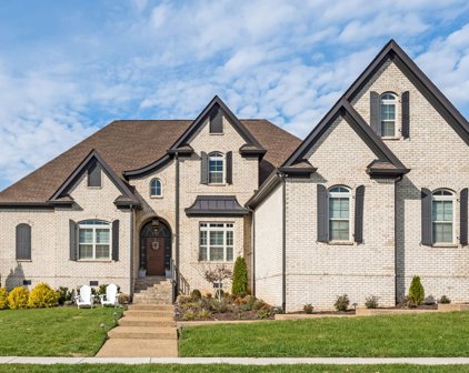 2327 Harts Landmark Dr, Franklin