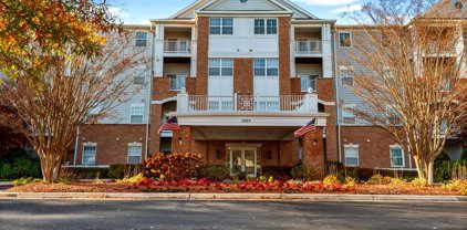 2604 Chapel Lake Dr Unit #409, Gambrills