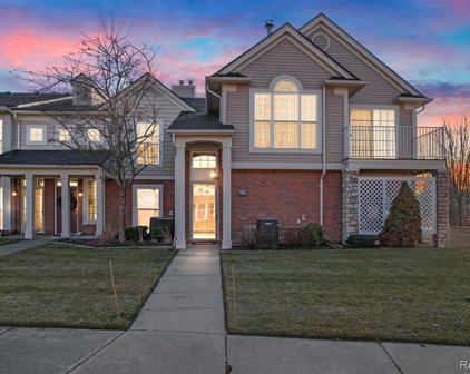 28192 Oakmonte, Lyon Twp
