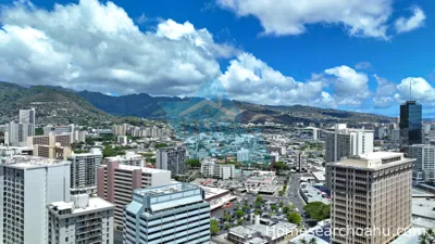 One Ala Moana Mountain View right facing