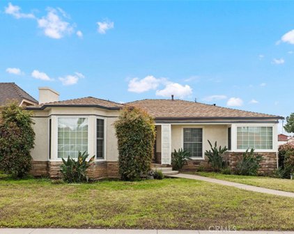5352 Louis Place, Los Angeles