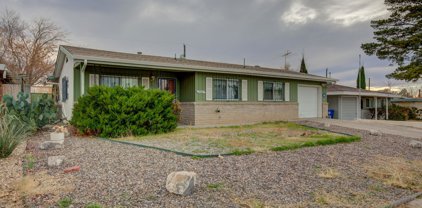 10416 Princess Jeanne Avenue NE, Albuquerque