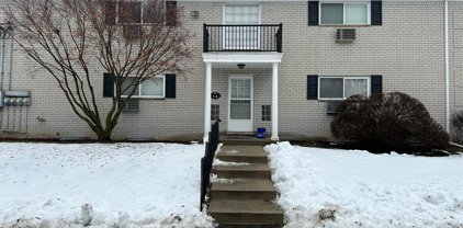 100 W HICKORY GROVE Unit D1, Bloomfield Twp