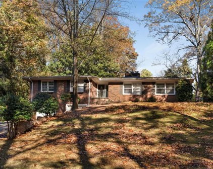 636 Pauley Place, Sandy Springs