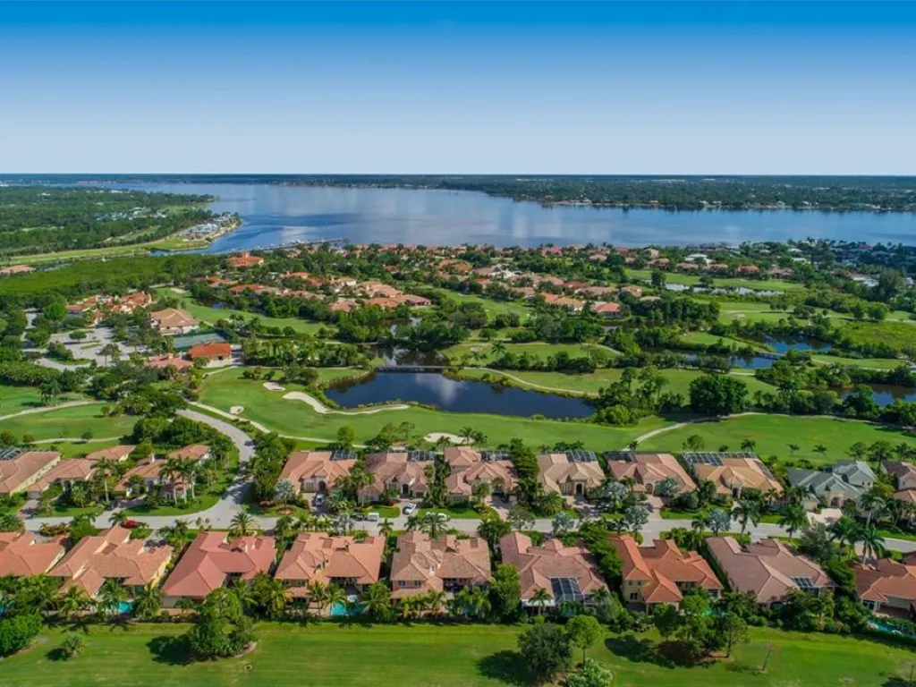 Palm Cove Homes for Sale