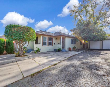 230 Semicircular RD, Menlo Park