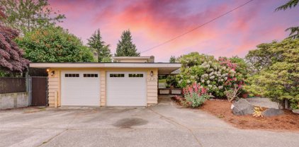 423 3rd Avenue N, Edmonds