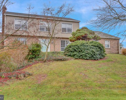 11 Sandy Way, Reading