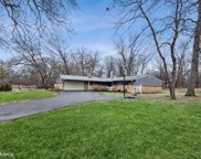 409 E Oakwood Drive, Barrington image