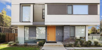 2576 W 18th Avenue, Vancouver