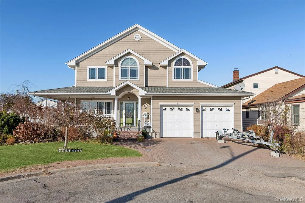 Exterior of 4 Quebec Road, Island Park, NY 11558