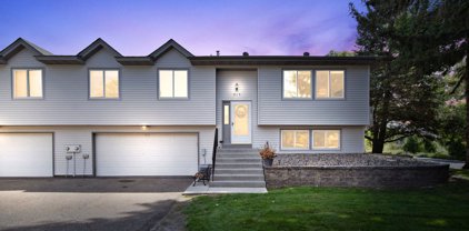 915 Sherwood Road, Shoreview