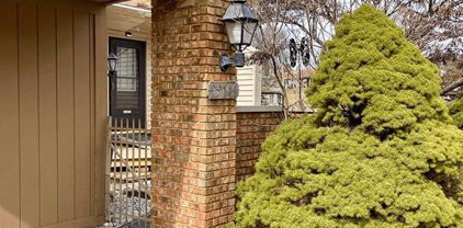 25111 HAMILTON Unit 6, South Lyon