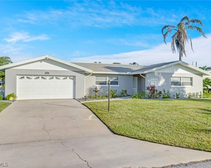 4312 S Bay Circle, North Fort Myers