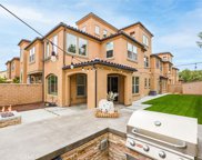 19 Prominence, Lake Forest image