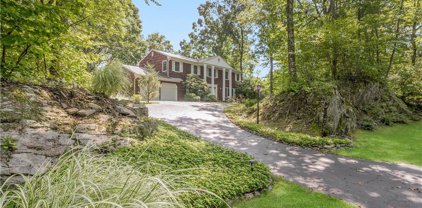 45 Suzanne Lane, Pleasantville