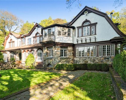 118 Mclain Street, Bedford Corners